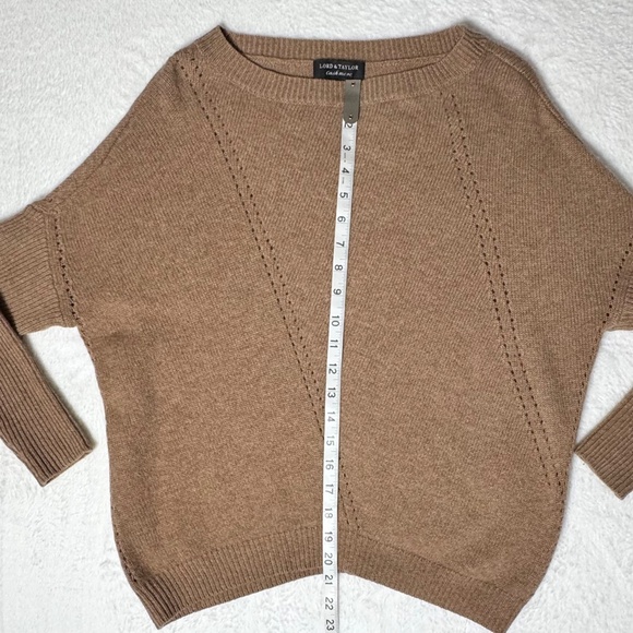 Lord & Taylor 100% Cashmere Sweater Relaxed Fit Caramel/Camel Tan Women's XS/S - Picture 11 of 13